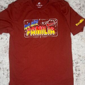 Nike Men's Familia Tee